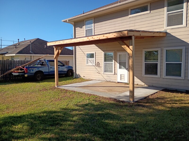 Building Photo - 711 Mockingbird St