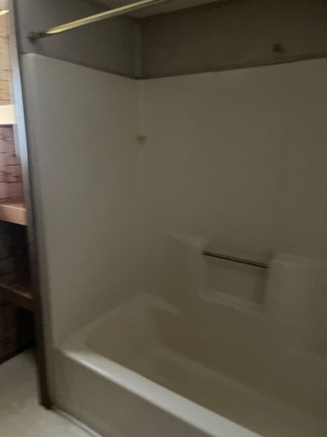 Building Photo - 2 bed 1 bath trailer house