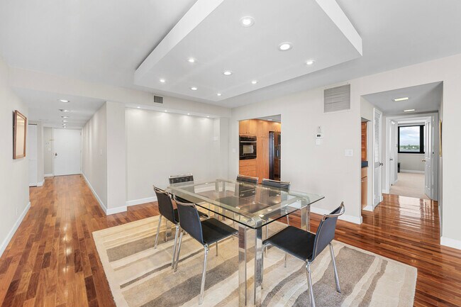 Building Photo - 3250 S Ocean Blvd