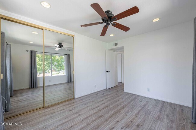 Building Photo - 3623 Summershore Ln