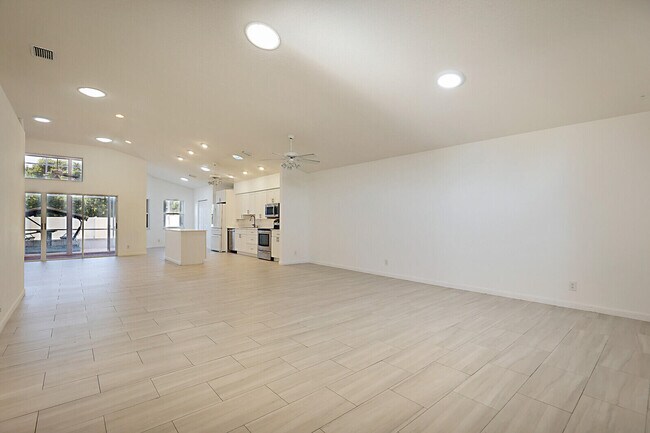 Building Photo - 7818 Stirling Bridge Blvd S