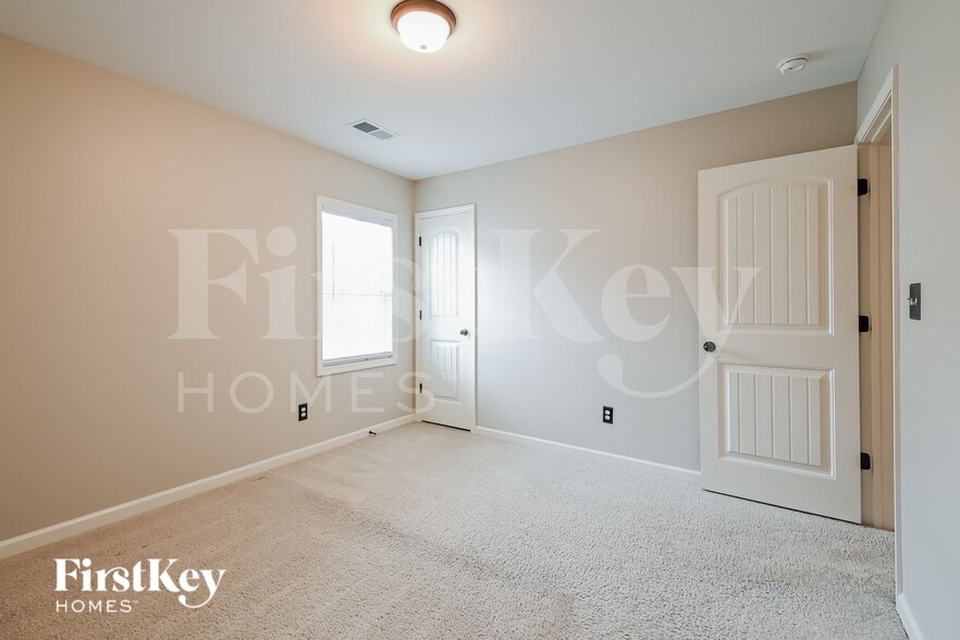 Building Photo - 78 W Lumber Ct