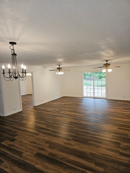 Building Photo - 360 Co Rd 343