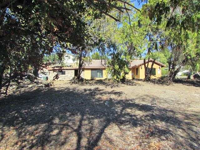 Building Photo - Light and bright Yucaipa 2 bedroom 1 bath ...