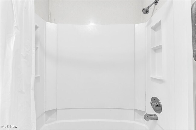 Building Photo - 4455 W 48th St