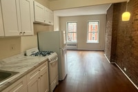 Building Photo - 2274 Broadway