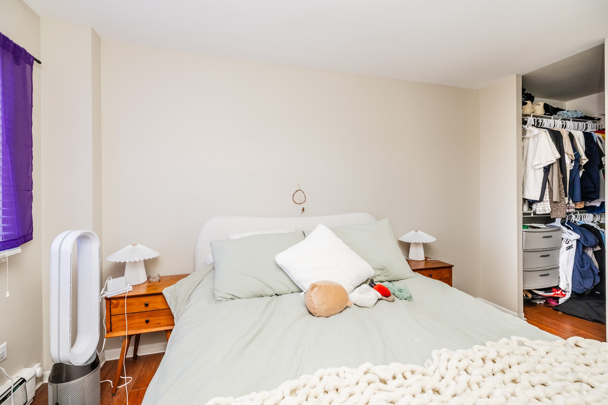 Building Photo - 607 W Wrightwood Ave