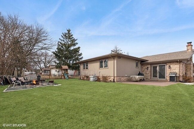 Building Photo - 12415 W Martingale Ln
