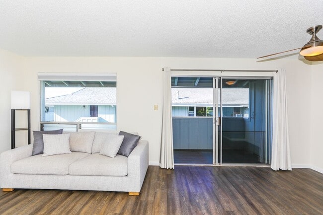 Building Photo - WAIPIO GENTRY: 2-BED, 1-BATH, 1-PARKING NOW AVAILABLE !