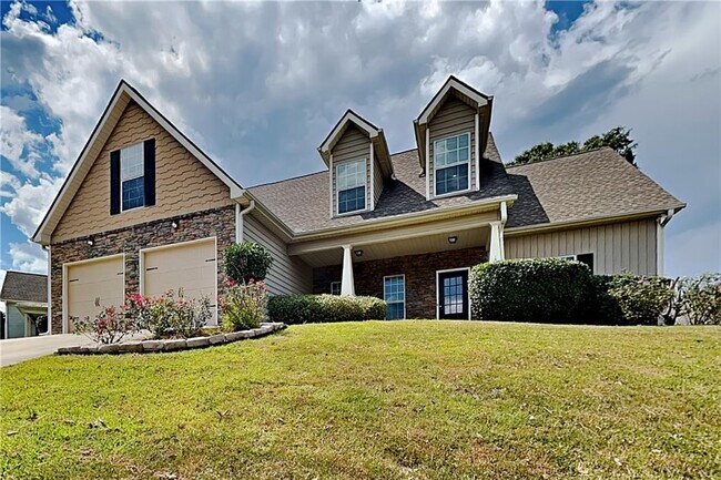 Primary Photo - 401 Oscar Way