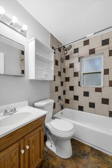 Building Photo - 8593 Engler ave