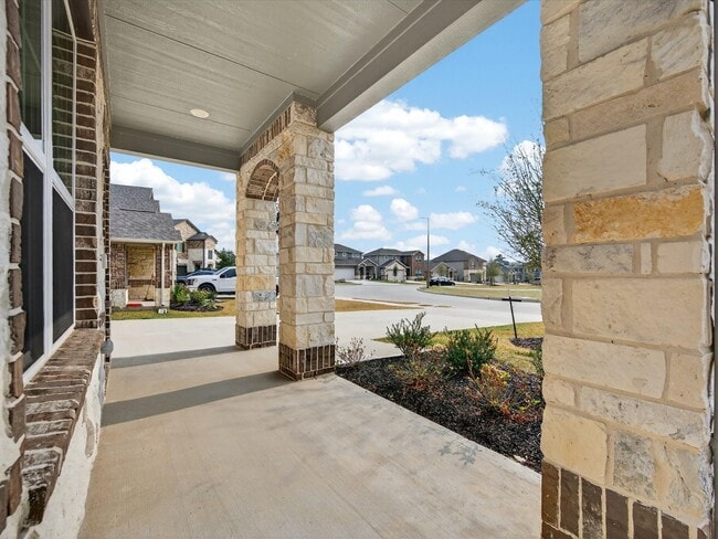 Building Photo - 17908 Grv Crk Ln