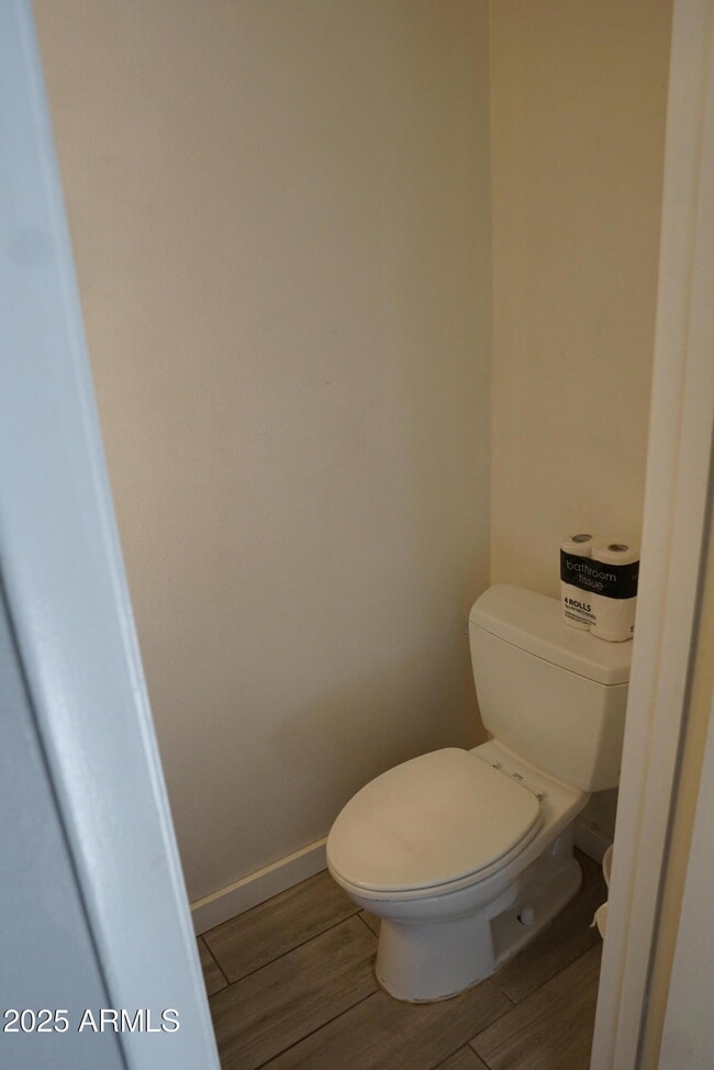 Building Photo - 4501 S Mill Ave