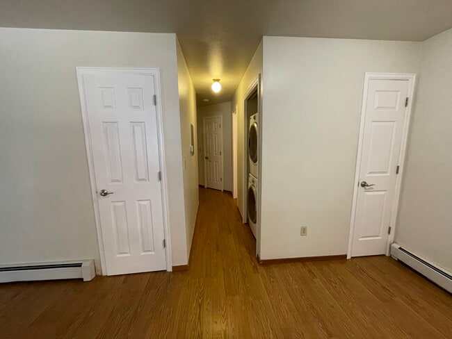 Building Photo - 2800 Kalmia Ave