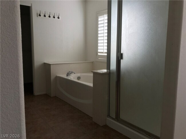 Building Photo - 9191 Dutch Oven Ct