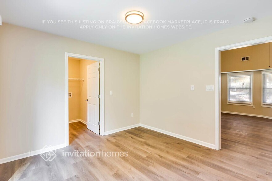 Building Photo - 292 Oak Ridge