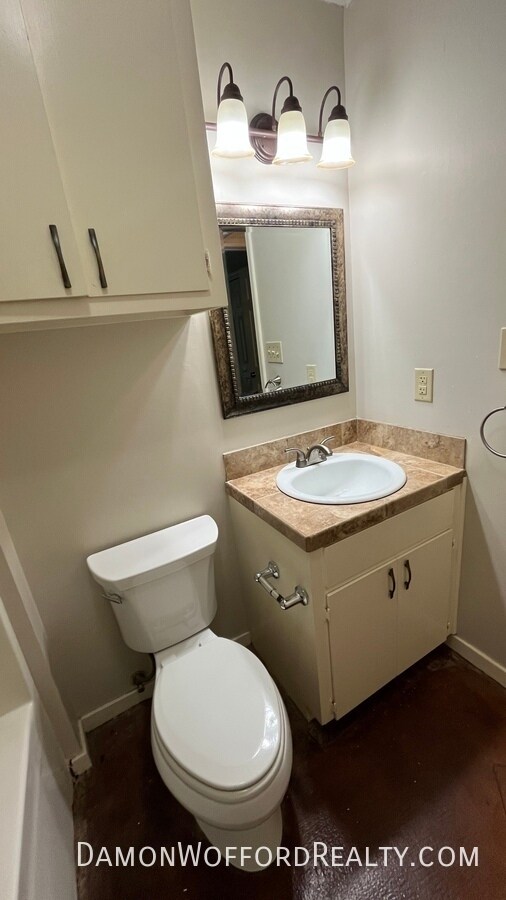 Building Photo - 308 Woodrun Dr