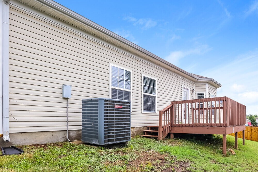 Building Photo - 1114 Sima Shabat Ct