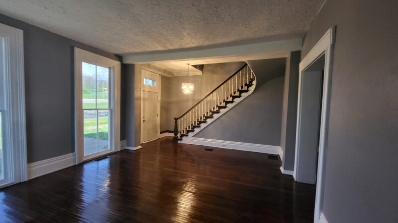 Building Photo - 10 Kirk Ave