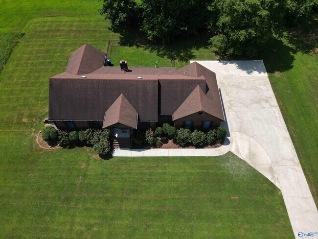 Building Photo - 120 Roy Dr