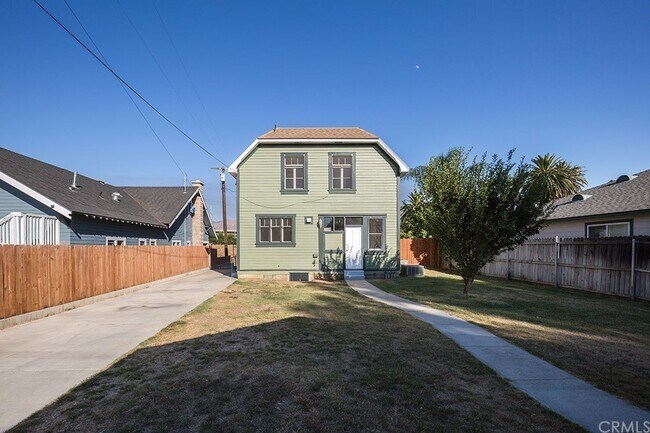 Building Photo - 2909 Lime St