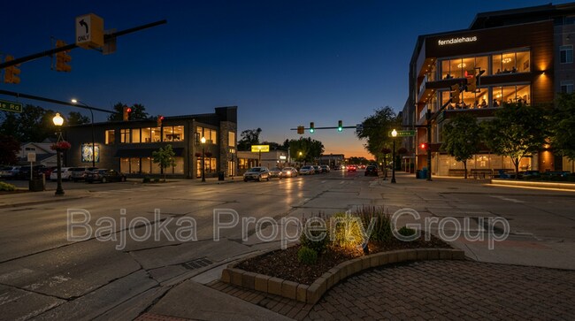 Building Photo - 415 W Nine Mile Rd
