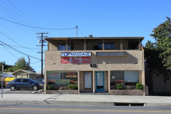 Building Photo - 610-612 W Grand Blvd