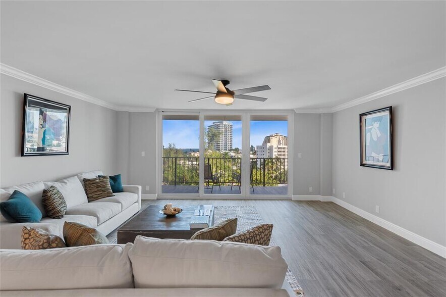 Building Photo - 777 Bayshore Dr