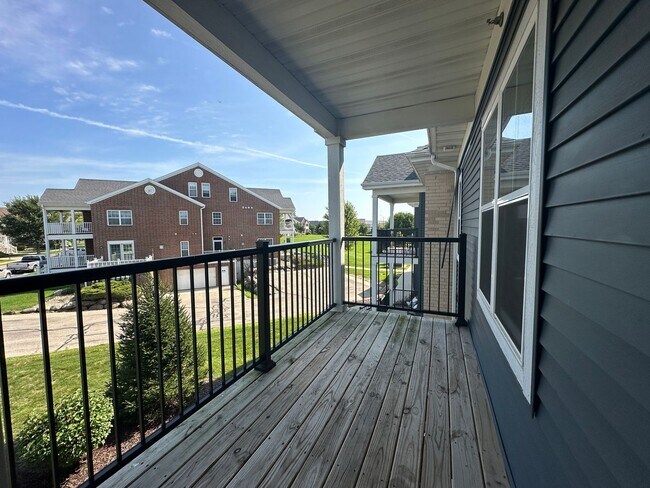 Building Photo - 3036 Triumph Dr