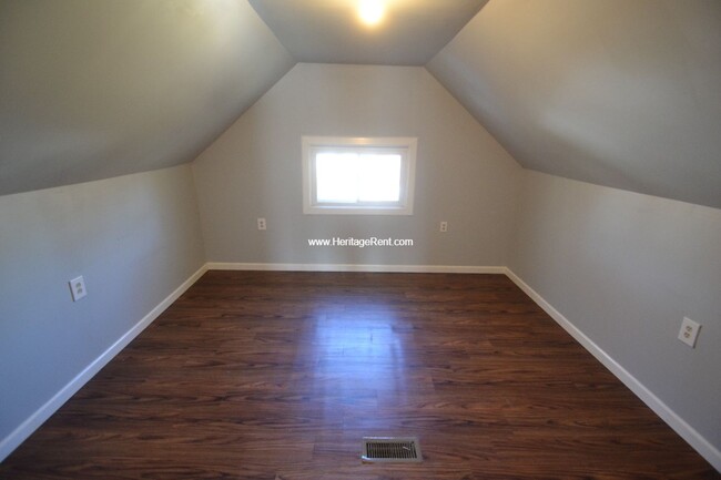 Building Photo - Great 3 bedroom in North College Hill