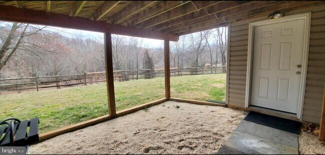 Building Photo - 7921 Windsor Knoll Ln