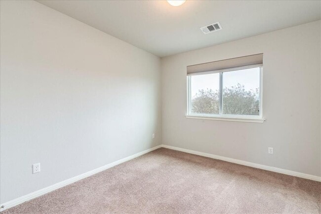 Building Photo - 126 Wainscot Oak Wy