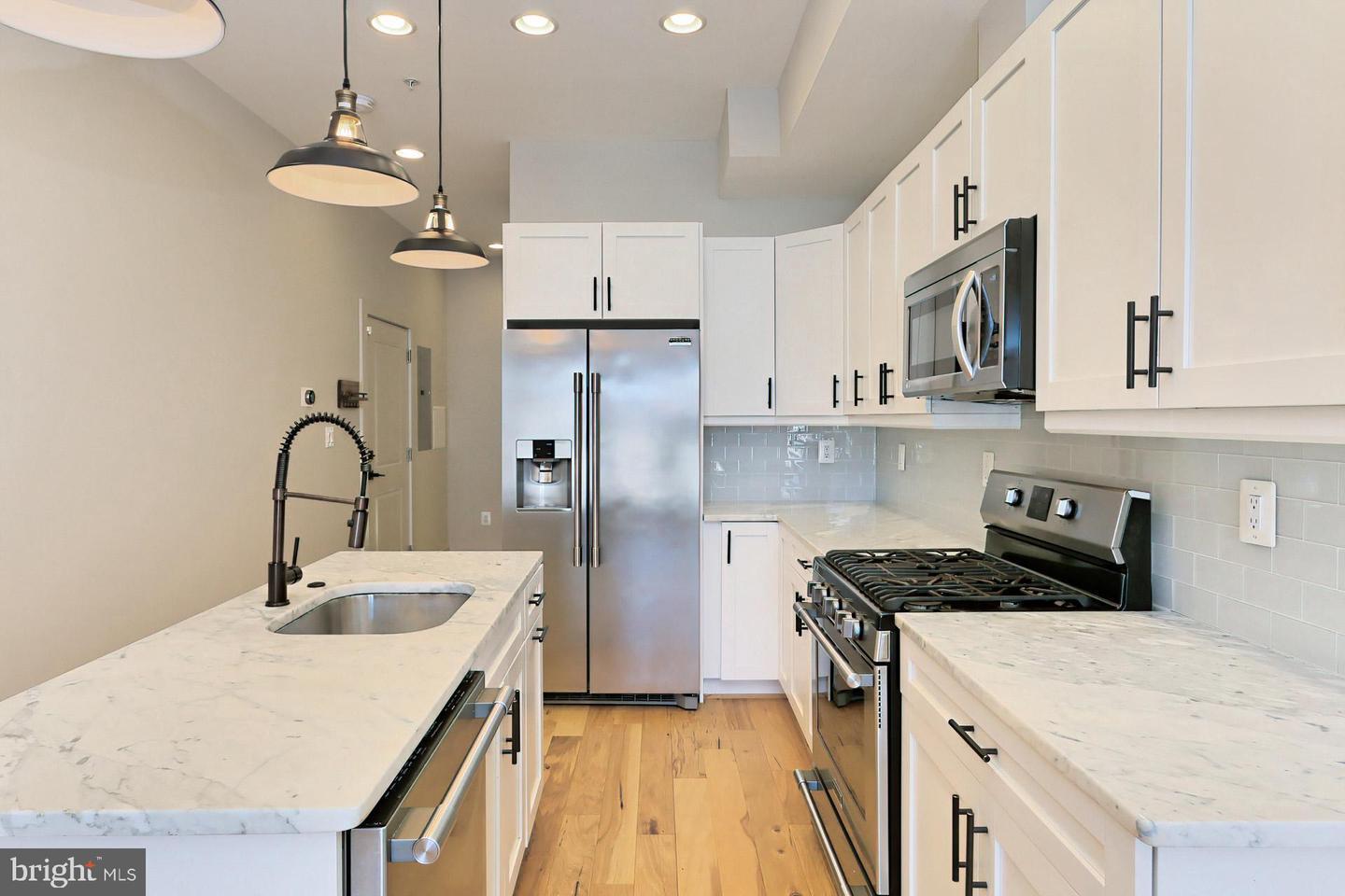 Building Photo - 523 Longfellow St NW