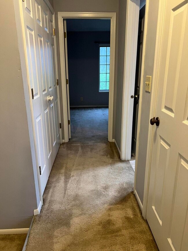 Building Photo - 7115 Sweetwater Dr