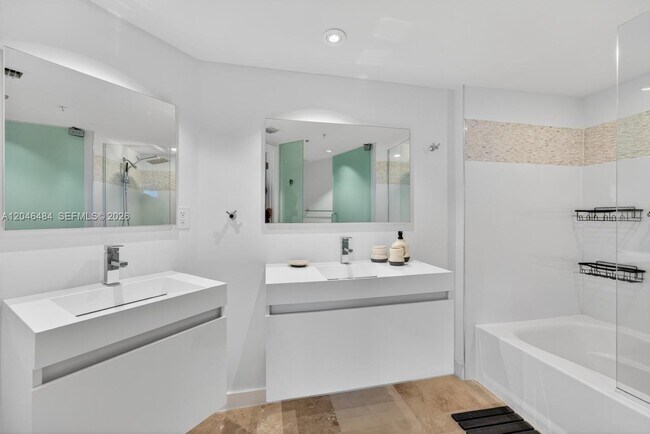 Building Photo - 2080 S Ocean Dr