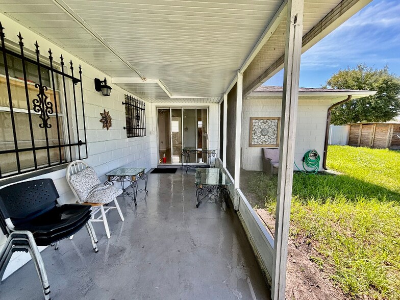 Building Photo - 456 Betsy Ross Terrace