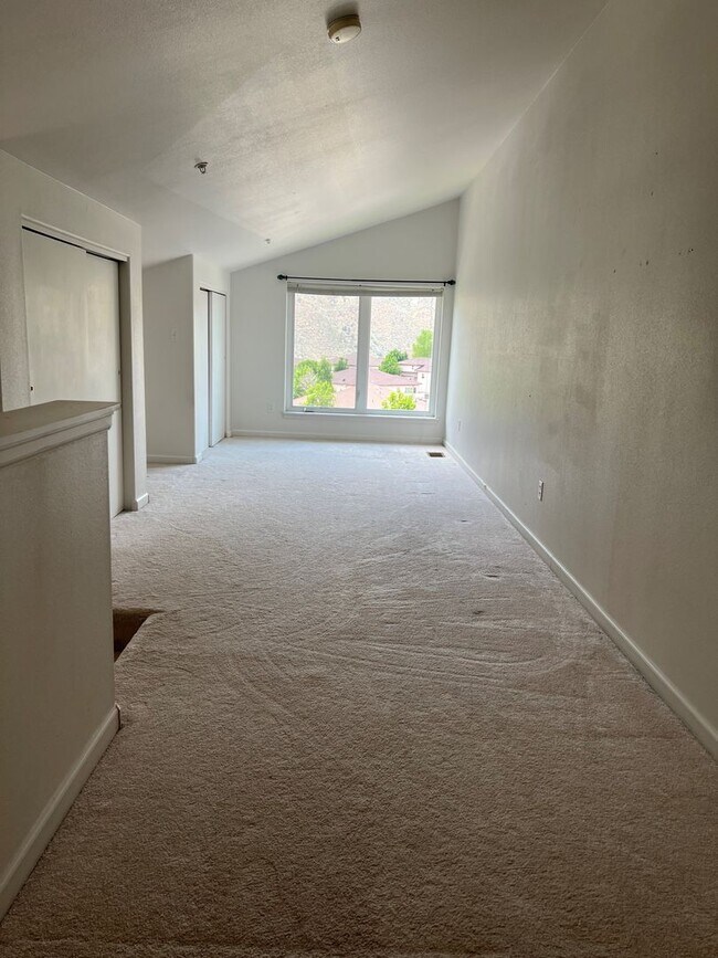 Building Photo - 2 Bedroom 2 Bath Condo in New Castle