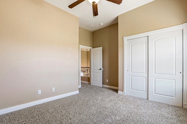 Building Photo - 3727 Grand Bahamas Dr