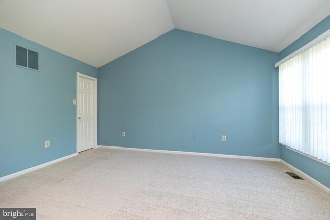Building Photo - 940 Bentley Ct
