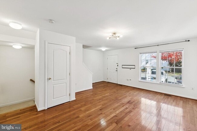 Building Photo - 13965 Sawteeth Way