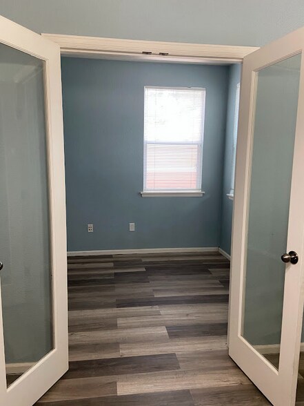 Building Photo - 1921 Grays Peak Dr