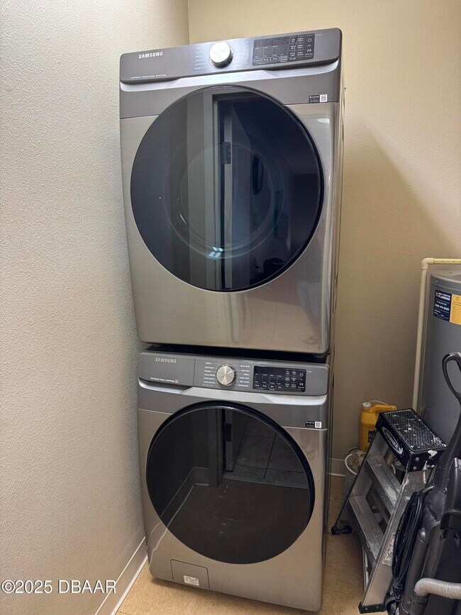 Building Photo - 1653 US-1