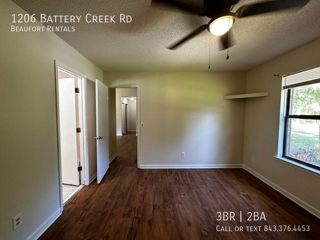 Building Photo - 1206 Battery Creek Rd
