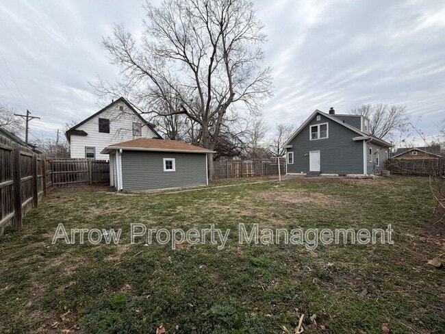 Building Photo - 2832 Dudley St