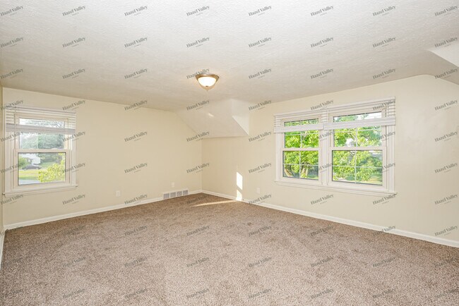 Building Photo - 3118 Livingston Rd