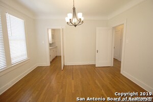 Building Photo - 129 E Ridgewood Ct