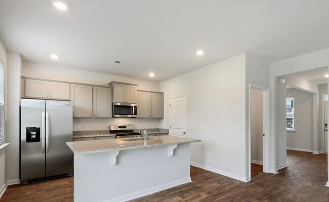Building Photo - 22 Cedar View Cir