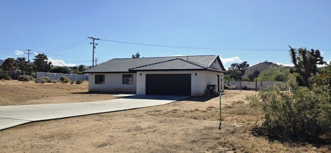 Building Photo - 8160 Palomar Ave