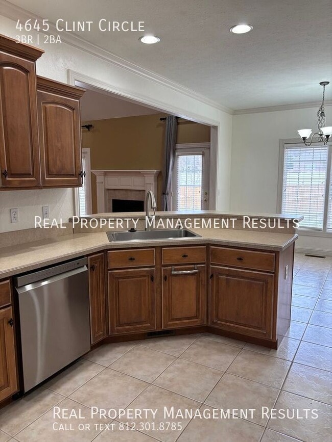 Building Photo - 4645 Clint Cir