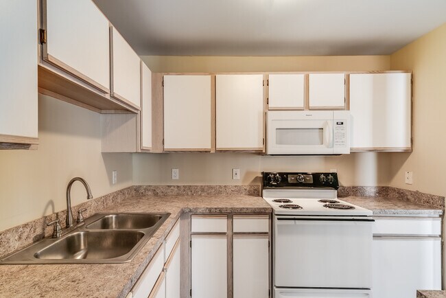 Interior Photo - Alana Woods Apartment Homes